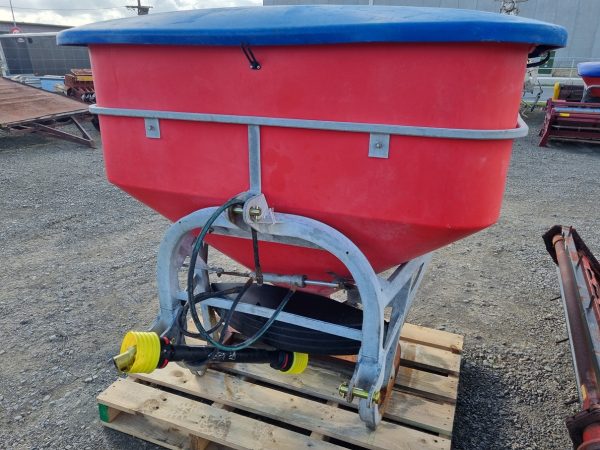 Walco spreader