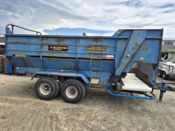 McIntosh 600 Sidefeed Silage Wagon - Image 2