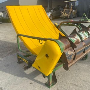 Hustler Chainless 2000 3ptl Square & Round Balefeeder